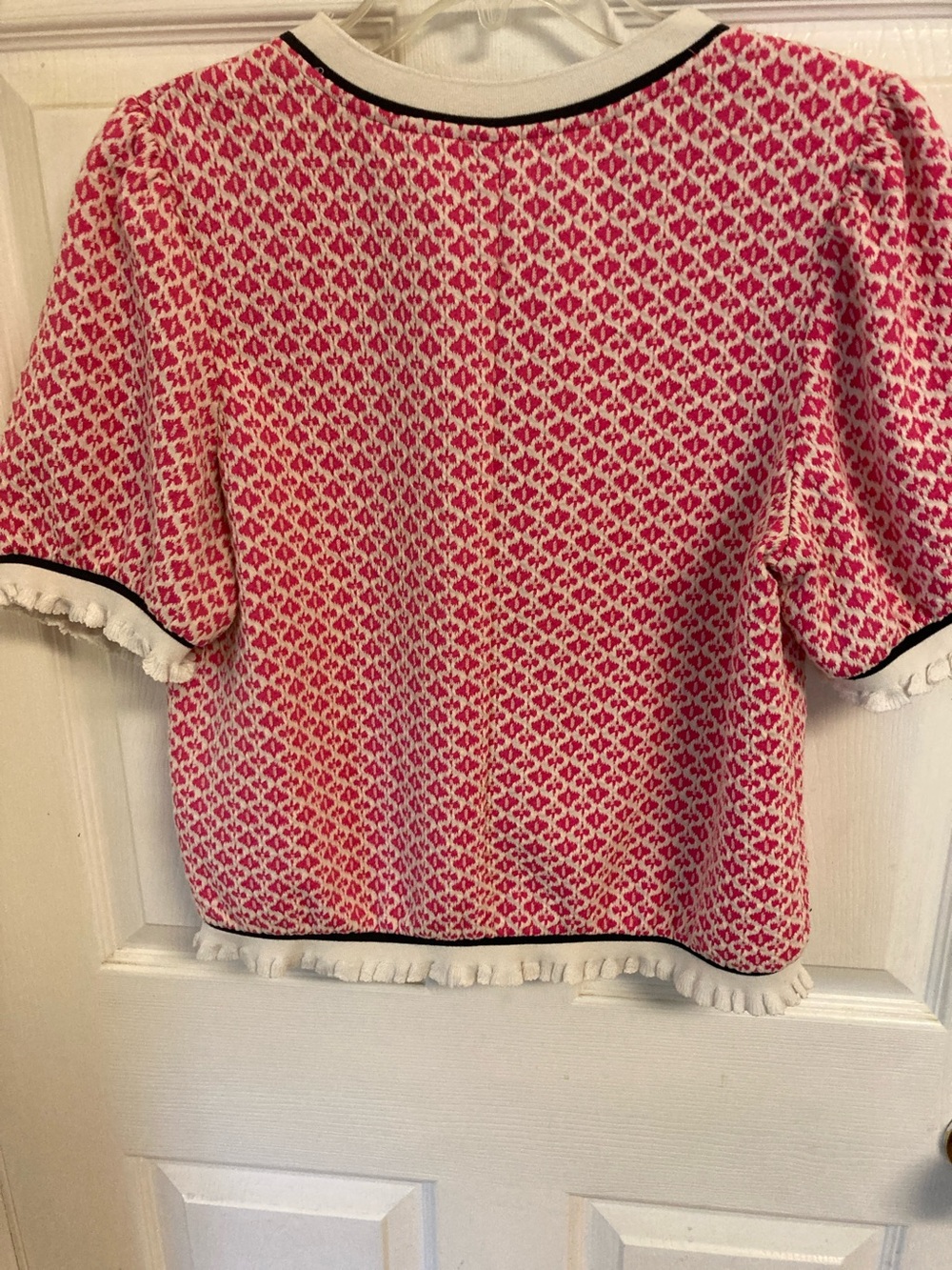 VOY Pink Patterned Short Sleeve Knit Top with Contrast Trim - Picture 7 of 9